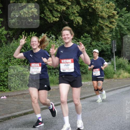 14.06.2026 - REWE Women's Run Jannik Wohlers http://msf.ph/oto/9794010 14.06.2026 09:54:01 Laufen 10056, 10054 meine-sportfotos.de