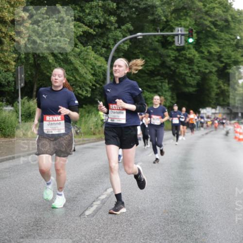 14.06.2026 - REWE Women's Run Jannik Wohlers http://msf.ph/oto/9794172 14.06.2026 09:54:15 Laufen 10065, 10070 meine-sportfotos.de