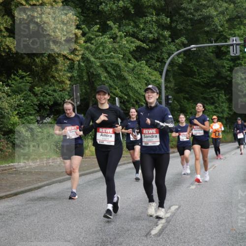 14.06.2026 - REWE Women's Run Jannik Wohlers http://msf.ph/oto/9794222 14.06.2026 09:54:22 Laufen 10292, 11477, 57, 57, 10661, 10172 meine-sportfotos.de