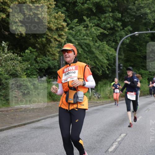 14.06.2026 - REWE Women's Run Jannik Wohlers http://msf.ph/oto/9794261 14.06.2026 09:54:28 Laufen 577, 11198 meine-sportfotos.de