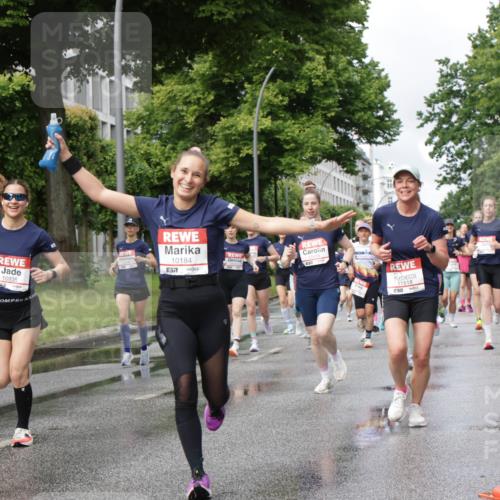 14.06.2026 - REWE Women's Run Jannik Wohlers http://msf.ph/oto/9794359 14.06.2026 09:08:25 Laufen 10184, 57, 10935, 11518, 657, 893, 02, 22 meine-sportfotos.de