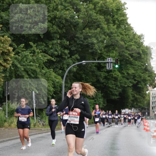 14.06.2026 - REWE Women's Run Jannik Wohlers http://msf.ph/oto/9794511 14.06.2026 09:54:50 Laufen 10565, 57, 77 meine-sportfotos.de