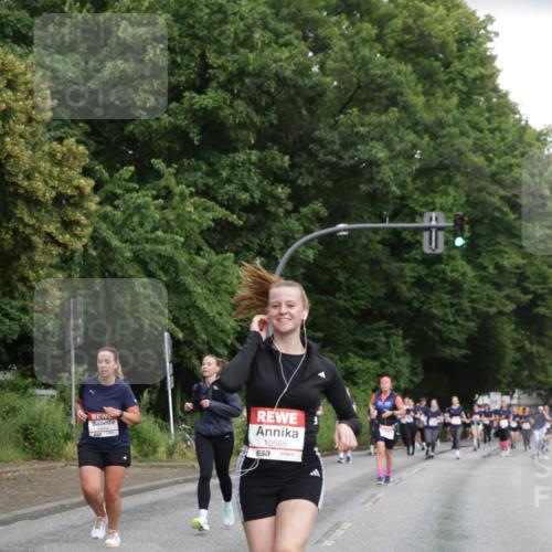 14.06.2026 - REWE Women's Run Jannik Wohlers http://msf.ph/oto/9794524 14.06.2026 09:54:50 Laufen 10664, 10565, 7 meine-sportfotos.de