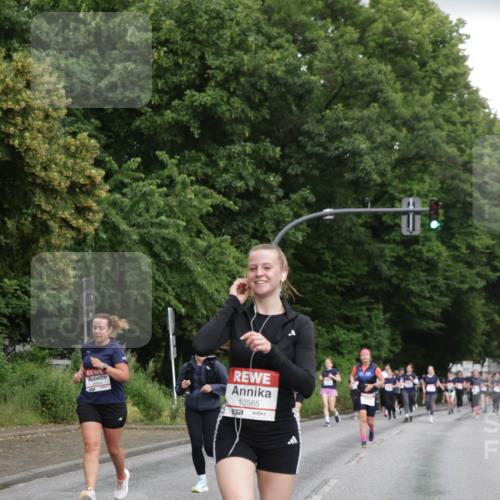 14.06.2026 - REWE Women's Run Jannik Wohlers http://msf.ph/oto/9794529 14.06.2026 09:54:50 Laufen 10664, 10565 meine-sportfotos.de