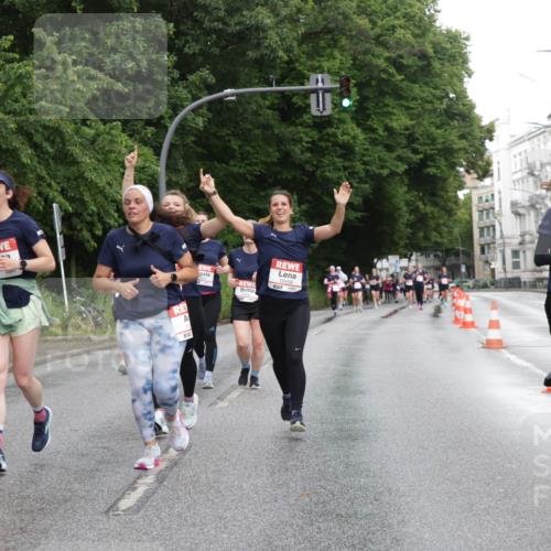 14.06.2026 - REWE Women's Run Jannik Wohlers http://msf.ph/oto/9794668 14.06.2026 09:55:06 Laufen 10160, 01 meine-sportfotos.de