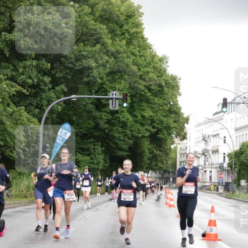 14.06.2026 - REWE Women's Run Jannik Wohlers http://msf.ph/oto/9794860 14.06.2026 09:55:32 Laufen 6, 00, 11463 meine-sportfotos.de