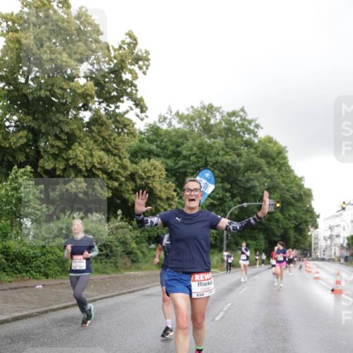 14.06.2026 - REWE Women's Run Jannik Wohlers http://msf.ph/oto/9794896 14.06.2026 09:55:36 Laufen 10090 meine-sportfotos.de