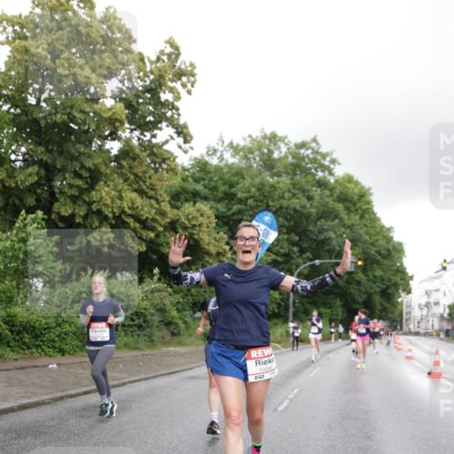 14.06.2026 - REWE Women's Run Jannik Wohlers http://msf.ph/oto/9794898 14.06.2026 09:55:36 Laufen 10090, 57 meine-sportfotos.de
