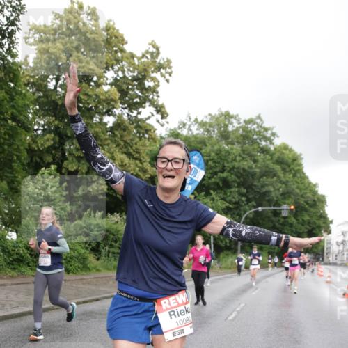 14.06.2026 - REWE Women's Run Jannik Wohlers http://msf.ph/oto/9794916 14.06.2026 09:55:36 Laufen 10090 meine-sportfotos.de