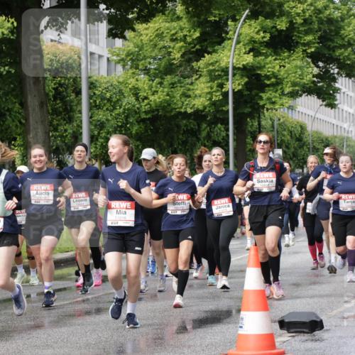 14.06.2026 - REWE Women's Run Jannik Wohlers http://msf.ph/oto/9794918 14.06.2026 09:09:09 Laufen 10167, 11354, 11055, 10424, 11016, 7, 10173, 10858, 7 meine-sportfotos.de