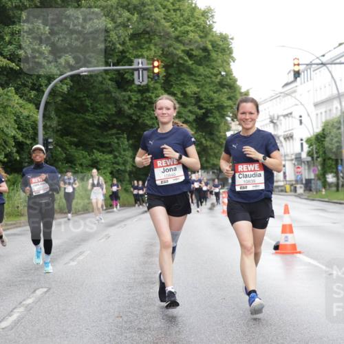14.06.2026 - REWE Women's Run Jannik Wohlers http://msf.ph/oto/9795142 14.06.2026 09:55:59 Laufen 10840, 10839, 57, 1607 meine-sportfotos.de