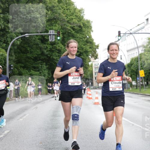 14.06.2026 - REWE Women's Run Jannik Wohlers http://msf.ph/oto/9795155 14.06.2026 09:55:59 Laufen 11101, 37, 10840, 57, 10839 meine-sportfotos.de