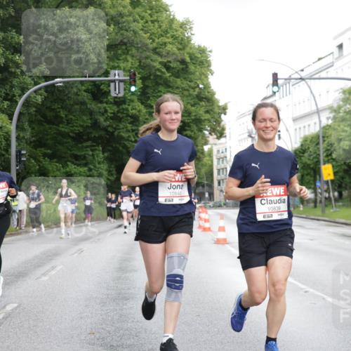 14.06.2026 - REWE Women's Run Jannik Wohlers http://msf.ph/oto/9795157 14.06.2026 09:55:59 Laufen 57, 10840, 7, 10839, 7 meine-sportfotos.de