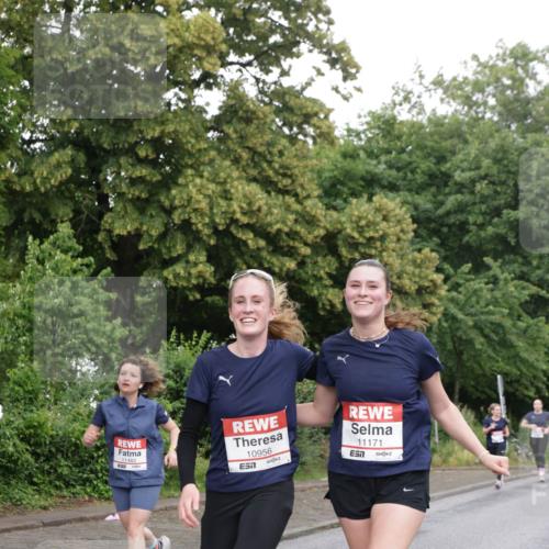 14.06.2026 - REWE Women's Run Jannik Wohlers http://msf.ph/oto/9795317 14.06.2026 09:56:12 Laufen 11483, 10956, 11171, 7 meine-sportfotos.de
