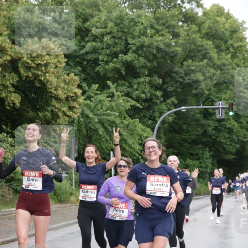 14.06.2026 - REWE Women's Run Jannik Wohlers http://msf.ph/oto/9795498 14.06.2026 09:56:40 Laufen 10824, 10663, 10482, 10915, 57 meine-sportfotos.de