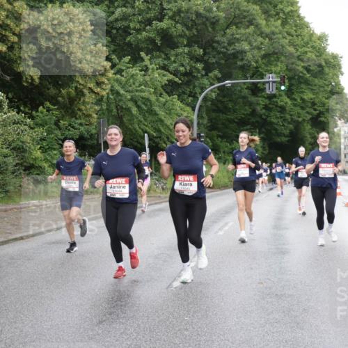 14.06.2026 - REWE Women's Run Jannik Wohlers http://msf.ph/oto/9795536 14.06.2026 09:56:44 Laufen 11045, 11044 meine-sportfotos.de
