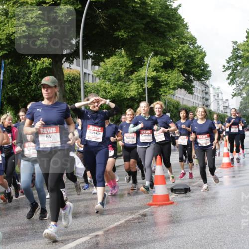 14.06.2026 - REWE Women's Run Jannik Wohlers http://msf.ph/oto/9795581 14.06.2026 09:09:42 Laufen 11304, 7, 11131, 657 meine-sportfotos.de