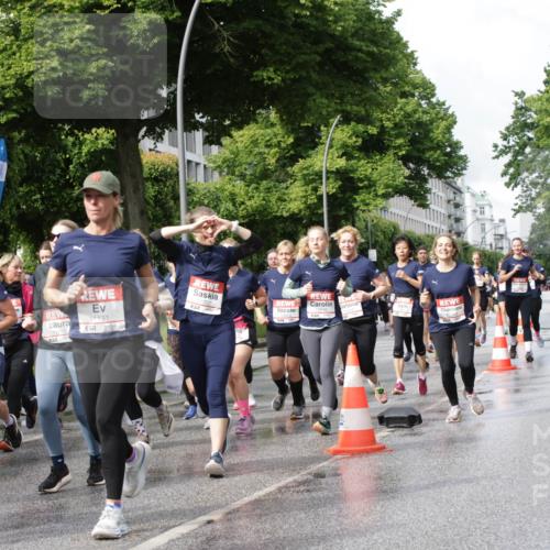 14.06.2026 - REWE Women's Run Jannik Wohlers http://msf.ph/oto/9795585 14.06.2026 09:09:42 Laufen 11304, 517, 11265, 7, 11131, 57 meine-sportfotos.de