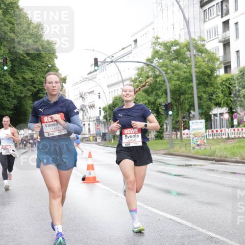 14.06.2026 - REWE Women's Run Jannik Wohlers http://msf.ph/oto/9795591 14.06.2026 09:56:54 Laufen 11162, 57, 10756, 57 meine-sportfotos.de