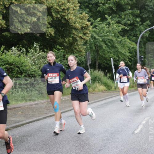 14.06.2026 - REWE Women's Run Jannik Wohlers http://msf.ph/oto/9795596 14.06.2026 09:56:55 Laufen 10177, 10828, 7, 10966 meine-sportfotos.de