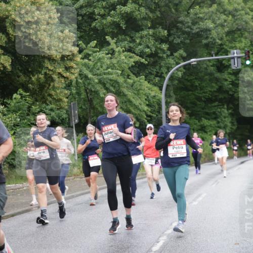 14.06.2026 - REWE Women's Run Jannik Wohlers http://msf.ph/oto/9795685 14.06.2026 09:57:02 Laufen 3077, 11206, 10812, 11361 meine-sportfotos.de