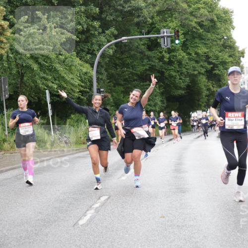 14.06.2026 - REWE Women's Run Jannik Wohlers http://msf.ph/oto/9795799 14.06.2026 09:57:19 Laufen 10261, 10165, 7 meine-sportfotos.de