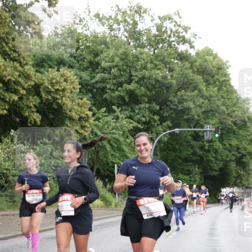 14.06.2026 - REWE Women's Run Jannik Wohlers http://msf.ph/oto/9795834 14.06.2026 09:57:21 Laufen 11513, 11512 meine-sportfotos.de