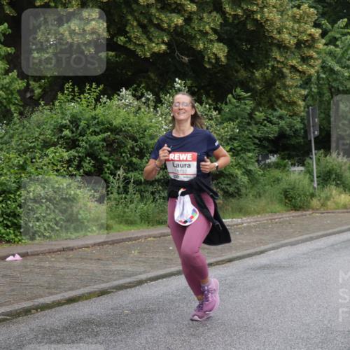 14.06.2026 - REWE Women's Run Jannik Wohlers http://msf.ph/oto/9795956 14.06.2026 09:57:35 Laufen 10132, 3 meine-sportfotos.de