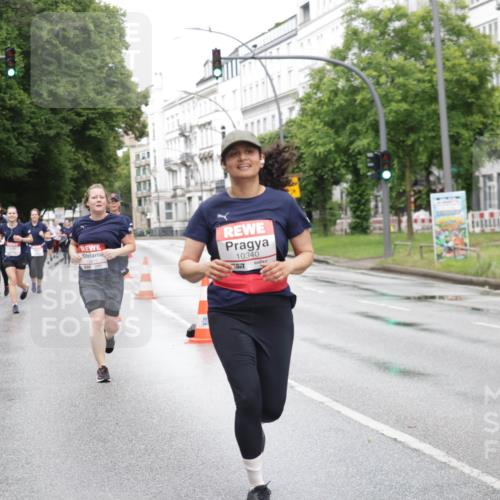 14.06.2026 - REWE Women's Run Jannik Wohlers http://msf.ph/oto/9796015 14.06.2026 09:57:46 Laufen 10340, 357 meine-sportfotos.de