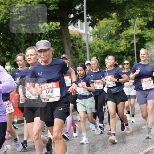 14.06.2026 - REWE Women's Run Jannik Wohlers http://msf.ph/oto/9796022 14.06.2026 09:10:07 Laufen 10482, 57, 0090, 7, 10898, 11091, 11027, 1031, 10875 meine-sportfotos.de