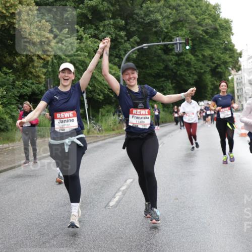 14.06.2026 - REWE Women's Run Jannik Wohlers http://msf.ph/oto/9796134 14.06.2026 09:58:04 Laufen 10181, 6571, 11469, 10983 meine-sportfotos.de