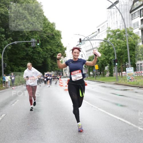 14.06.2026 - REWE Women's Run Jannik Wohlers http://msf.ph/oto/9796156 14.06.2026 09:58:06 Laufen 11208 meine-sportfotos.de