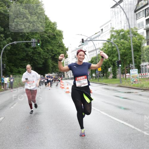 14.06.2026 - REWE Women's Run Jannik Wohlers http://msf.ph/oto/9796160 14.06.2026 09:58:06 Laufen 11208 meine-sportfotos.de