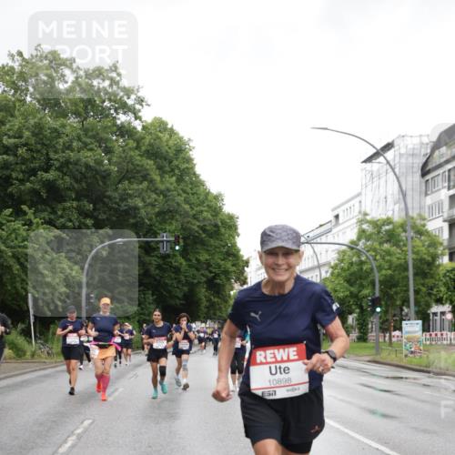 14.06.2026 - REWE Women's Run Jannik Wohlers http://msf.ph/oto/9796355 14.06.2026 09:58:35 Laufen 10898, 57 meine-sportfotos.de