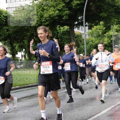 14.06.2026 - REWE Women's Run Jannik Wohlers http://msf.ph/oto/9796362 14.06.2026 09:10:33 Laufen 57, 11078, 10160, 57, 10640 meine-sportfotos.de