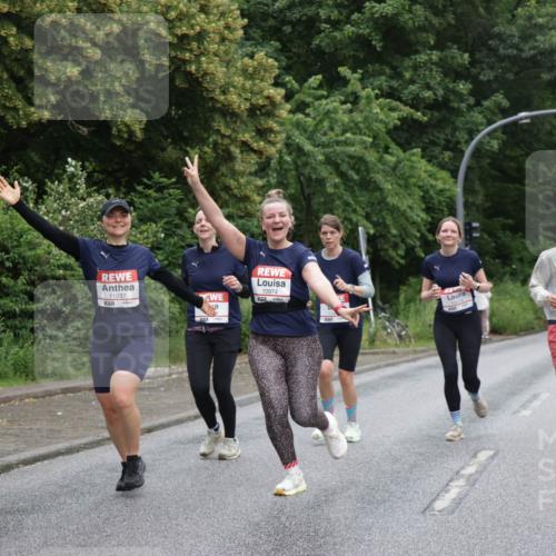 14.06.2026 - REWE Women's Run Jannik Wohlers http://msf.ph/oto/9796492 14.06.2026 09:58:48 Laufen 11037, 7, 10974, 10478 meine-sportfotos.de