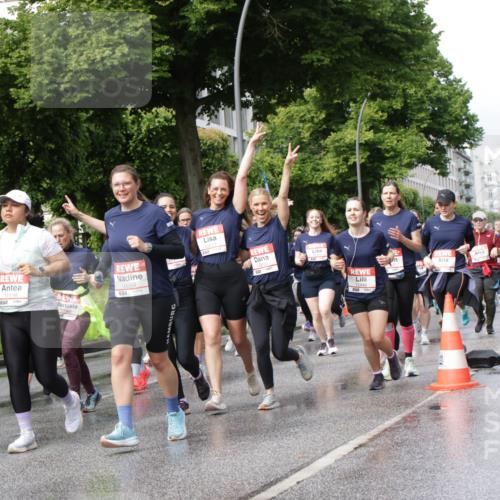 14.06.2026 - REWE Women's Run Jannik Wohlers http://msf.ph/oto/9796546 14.06.2026 09:10:44 Laufen 10432, 11118, 10980, 10064, 11448 meine-sportfotos.de