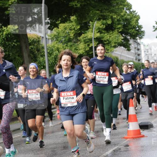 14.06.2026 - REWE Women's Run Jannik Wohlers http://msf.ph/oto/9796664 14.06.2026 09:10:50 Laufen 1, 11158, 11483, 57, 11397, 57 meine-sportfotos.de