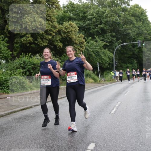 14.06.2026 - REWE Women's Run Jannik Wohlers http://msf.ph/oto/9796695 14.06.2026 09:59:16 Laufen 10788, 10787 meine-sportfotos.de