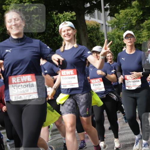 14.06.2026 - REWE Women's Run Jannik Wohlers http://msf.ph/oto/9796741 14.06.2026 09:10:55 Laufen 10368, 57, 10880, 6577, 10900, 57, 11222, 7, 10774, 57 meine-sportfotos.de