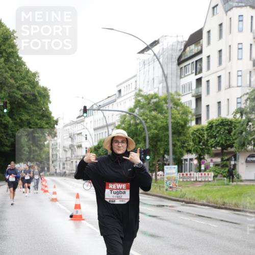 14.06.2026 - REWE Women's Run Jannik Wohlers http://msf.ph/oto/9796849 14.06.2026 09:59:32 Laufen 11482 meine-sportfotos.de