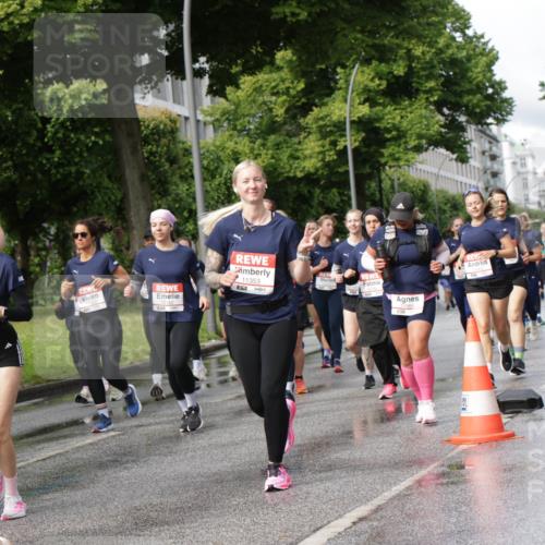 14.06.2026 - REWE Women's Run Jannik Wohlers http://msf.ph/oto/9796893 14.06.2026 09:11:06 Laufen 10544, 57, 11353, 7, 10864 meine-sportfotos.de