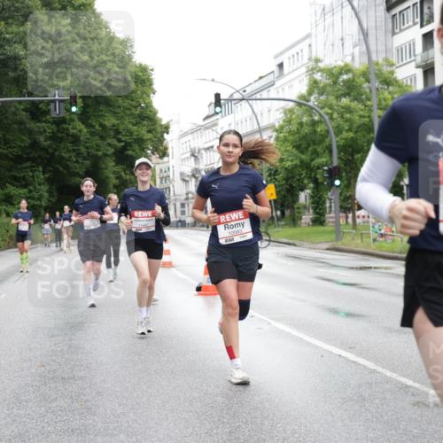 14.06.2026 - REWE Women's Run Jannik Wohlers http://msf.ph/oto/9796902 14.06.2026 09:59:40 Laufen 10583, 10512 meine-sportfotos.de