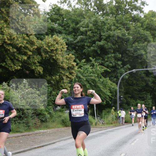 14.06.2026 - REWE Women's Run Jannik Wohlers http://msf.ph/oto/9796933 14.06.2026 09:59:46 Laufen 10822, 7 meine-sportfotos.de