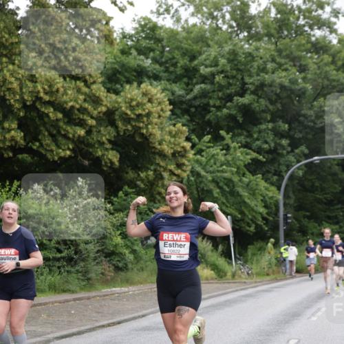 14.06.2026 - REWE Women's Run Jannik Wohlers http://msf.ph/oto/9796938 14.06.2026 09:59:46 Laufen 10822, 7 meine-sportfotos.de