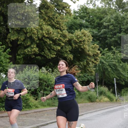 14.06.2026 - REWE Women's Run Jannik Wohlers http://msf.ph/oto/9796951 14.06.2026 09:59:47 Laufen 11823, 10822, 57 meine-sportfotos.de