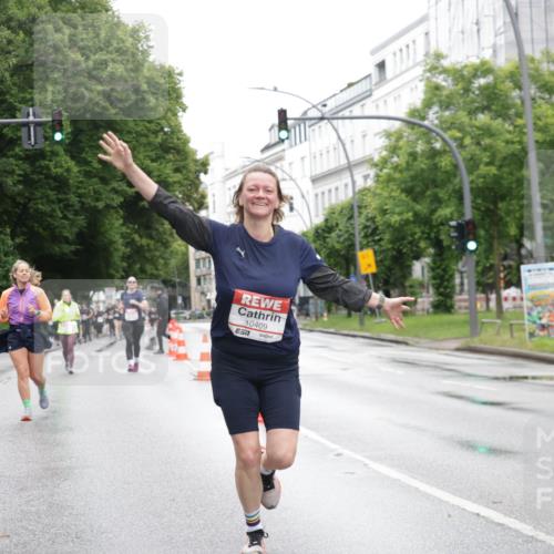 14.06.2026 - REWE Women's Run Jannik Wohlers http://msf.ph/oto/9796990 14.06.2026 09:59:52 Laufen 10409, 7 meine-sportfotos.de