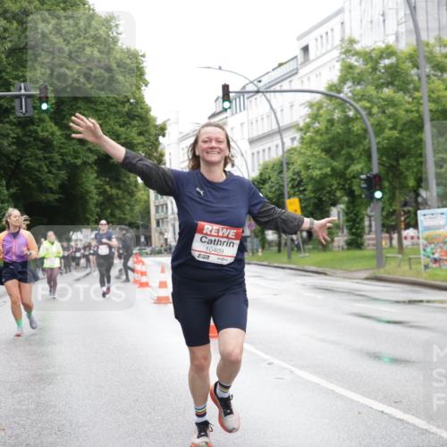 14.06.2026 - REWE Women's Run Jannik Wohlers http://msf.ph/oto/9796992 14.06.2026 09:59:52 Laufen 10409, 7 meine-sportfotos.de