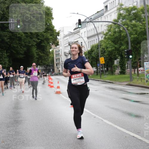 14.06.2026 - REWE Women's Run Jannik Wohlers http://msf.ph/oto/9797114 14.06.2026 10:00:09 Laufen 10959, 11305, 657, 1 meine-sportfotos.de