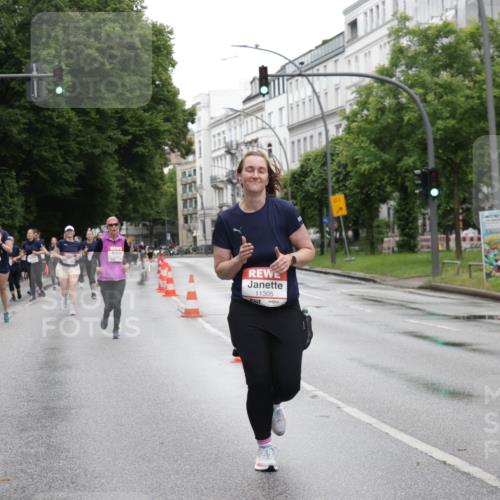 14.06.2026 - REWE Women's Run Jannik Wohlers http://msf.ph/oto/9797117 14.06.2026 10:00:10 Laufen 10959, 11305, 01 meine-sportfotos.de